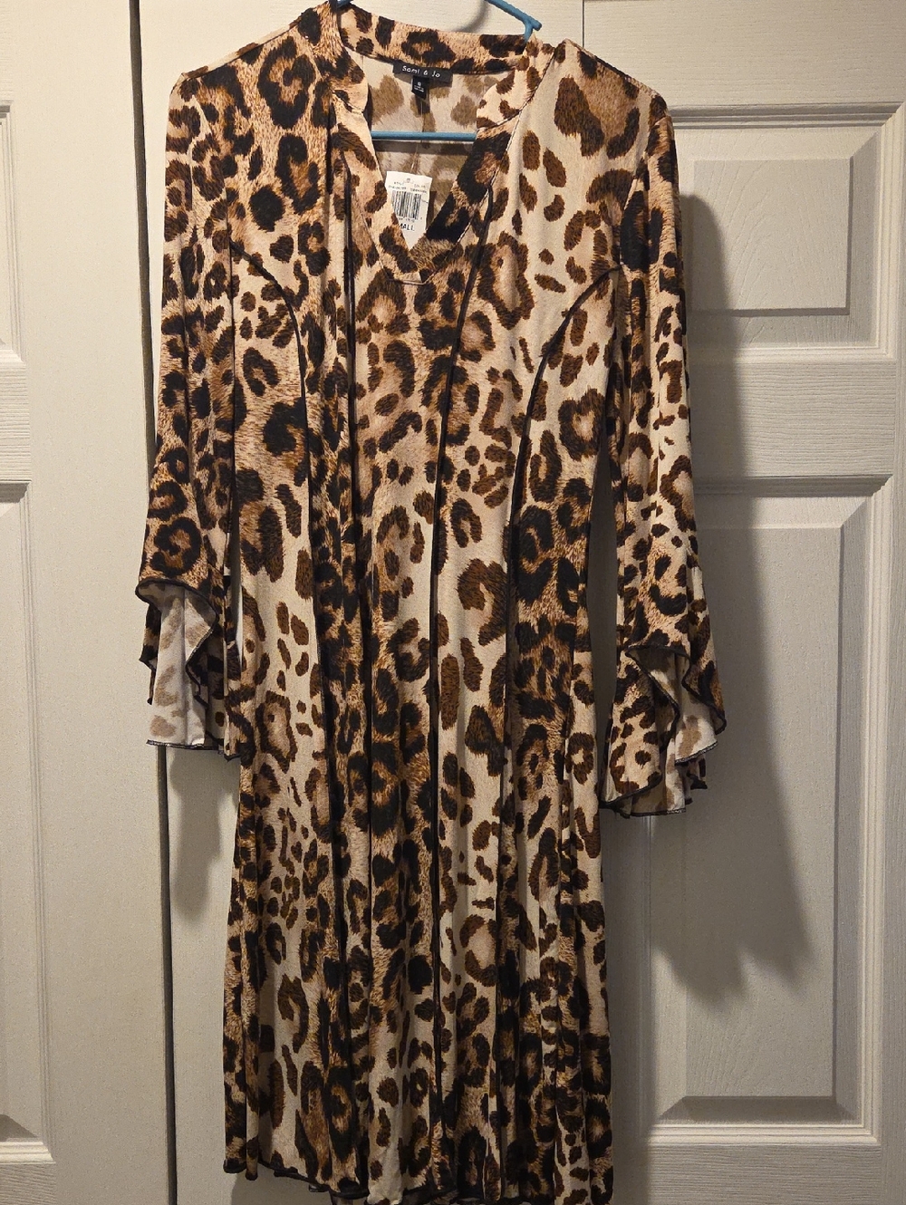 Sami & Jo Leopard Print V-Neck Long Sleeve Dress - Brown & Tan